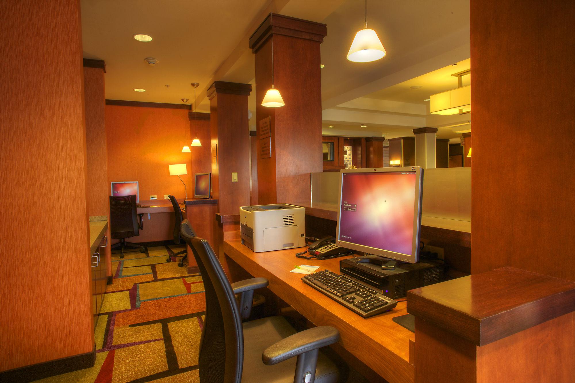 Fairfield Inn & Suites Рапид Сити Екстериор снимка