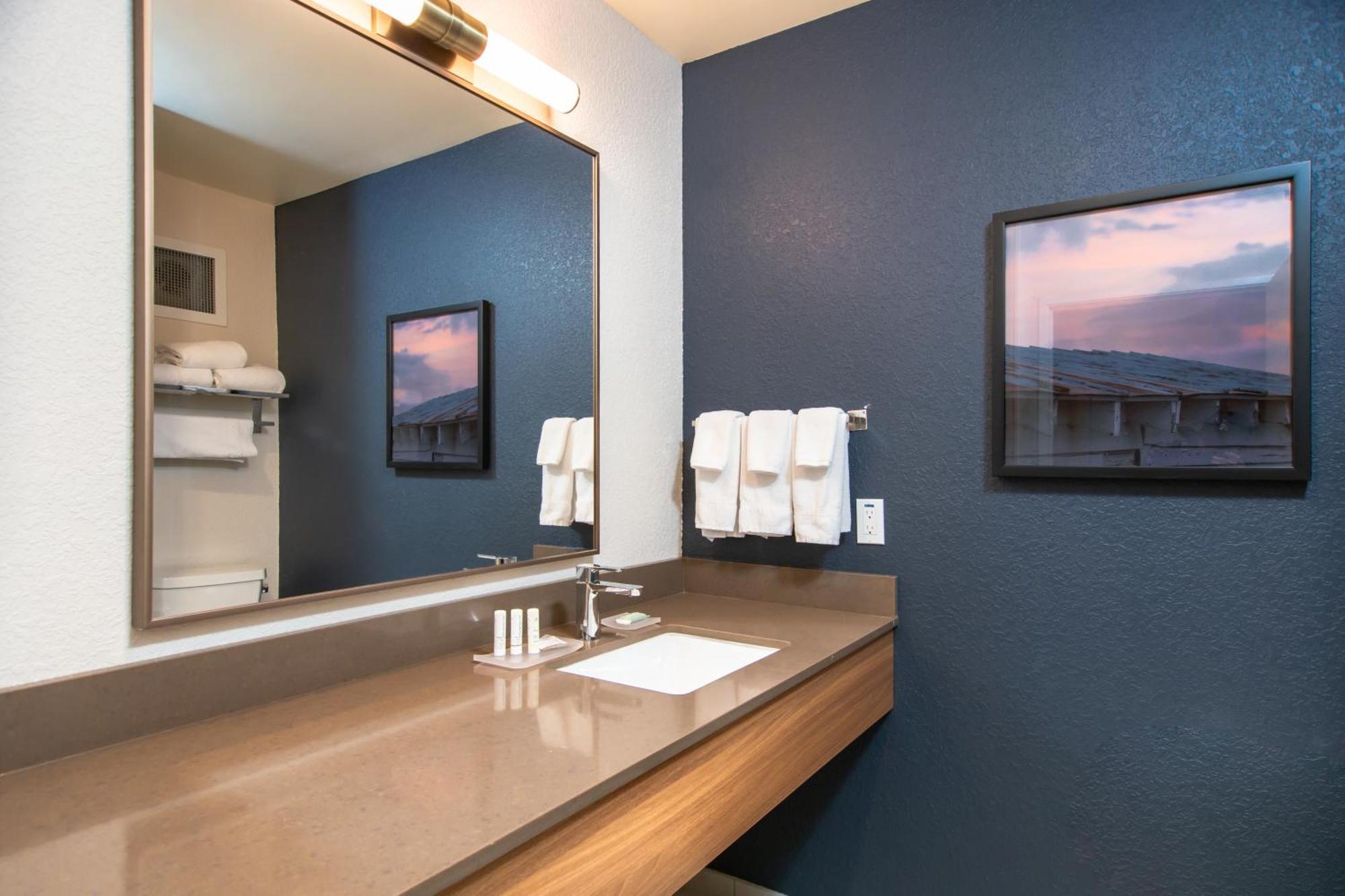 Fairfield Inn & Suites Рапид Сити Стая снимка